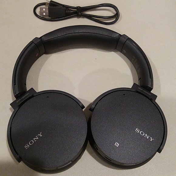 SONY  MDR-XB950N1 Extra Bass Noise Canceling Headset - Picture 1 of 2